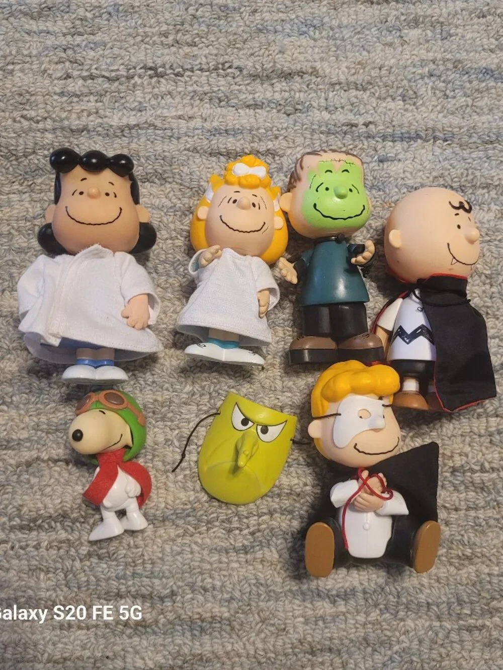 Vintage Peanuts Halloween Characters.